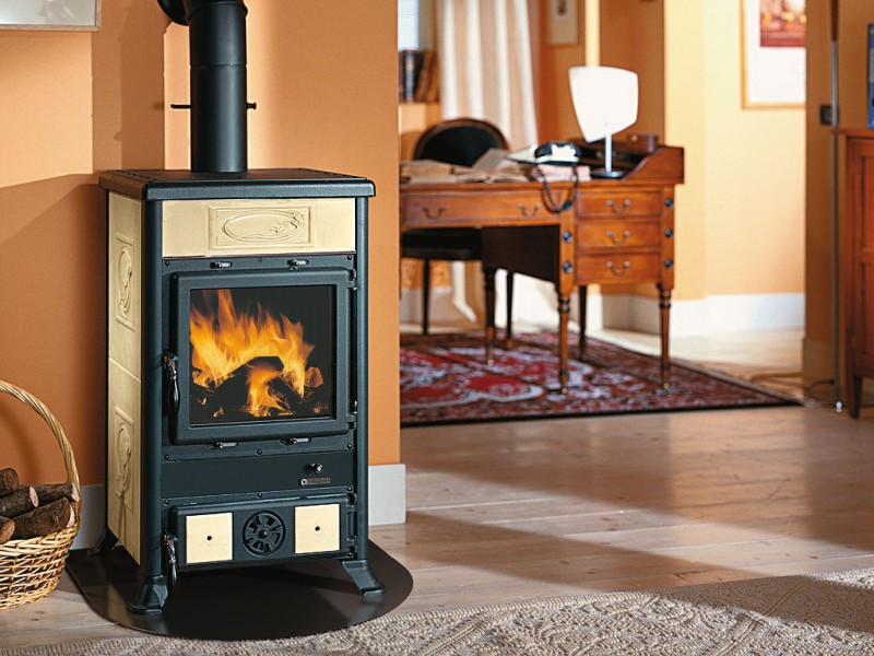 Печь La Nordica ROSELLA R1 Печь La Nordica ROSELLA R1